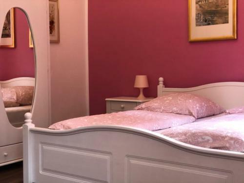 Hostal Pension Stadtmitte Garni