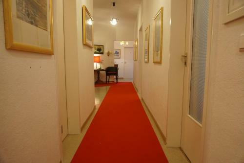 Hostal Pension Stadtmitte Garni