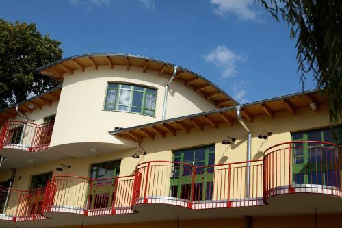 Albergue Seminar- Und G�stehaus Flussbad Gartenstrasse