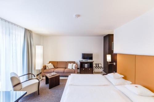 Hotel Burns Apartments / Checkin Bahnstra�e 76