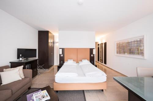Hotel Burns Apartments / Checkin Bahnstra�e 76
