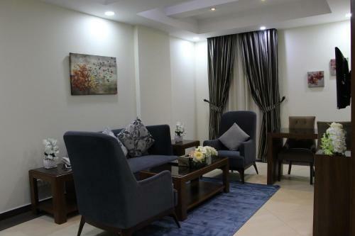 High End Gardens Aparthotel