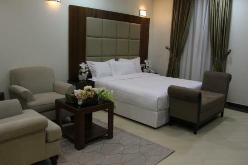High End Gardens Aparthotel