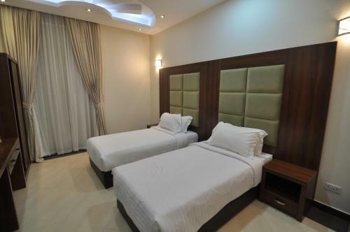 High End Gardens Aparthotel
