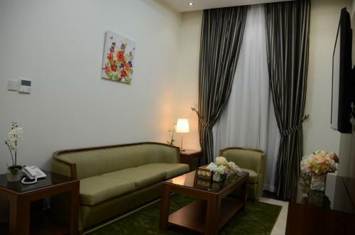 High End Gardens Aparthotel