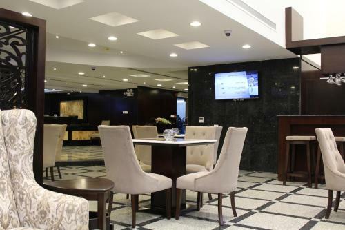 High End Gardens Aparthotel