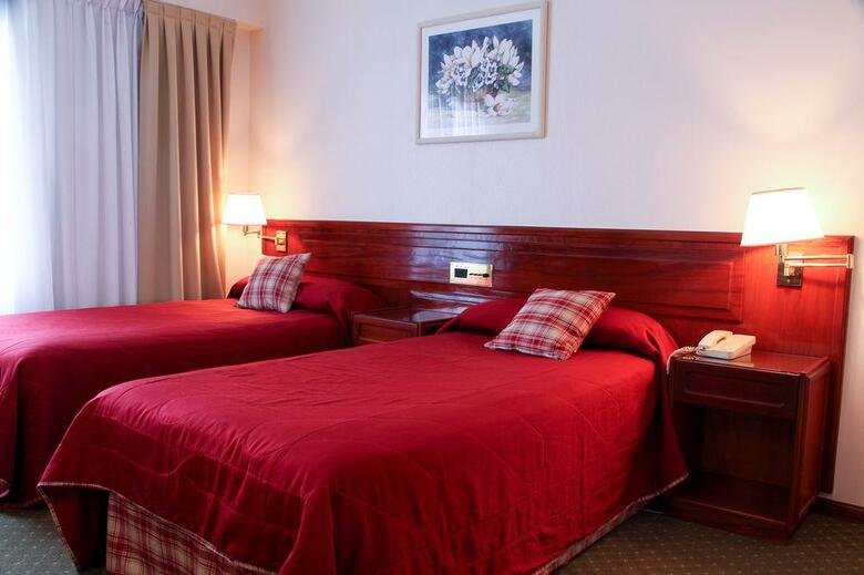 Hotel Reviens