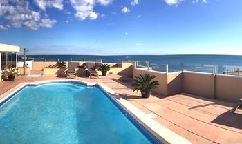 Inter-hotel Port Marine