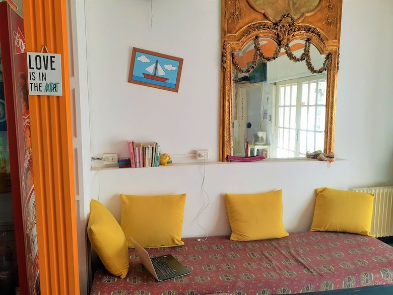 Ananta Hostel Bar