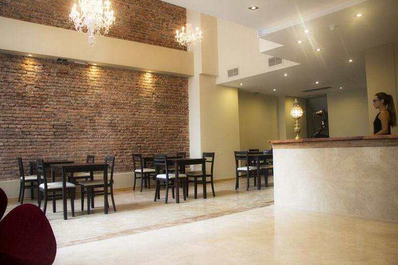 Bue Hotel