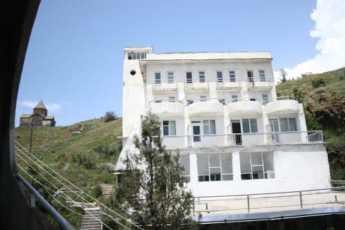 Albergue Sevan Writers House