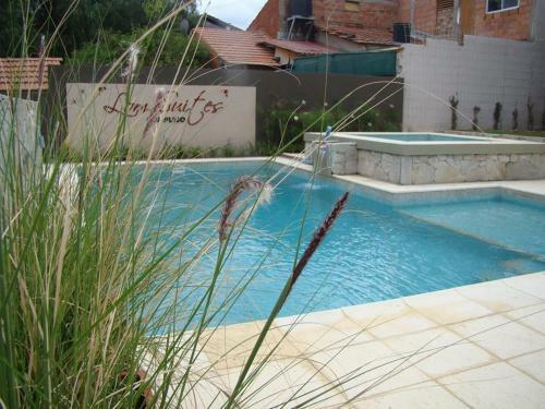 Apartamento Lom Suites