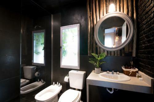 Onas Hostel & Suites