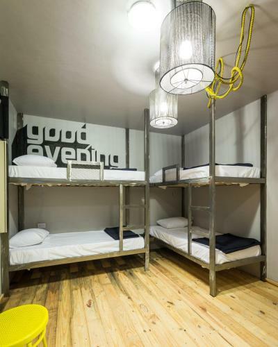 Onas Hostel & Suites