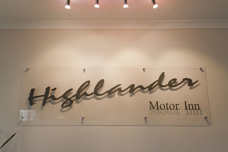Highlander Motor Inn