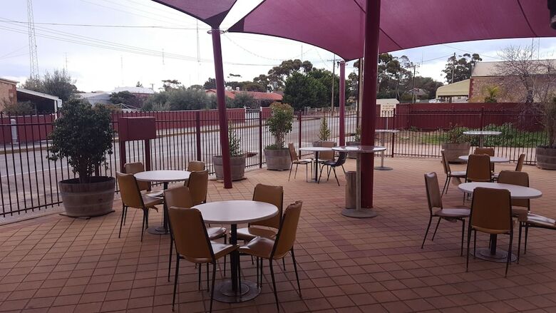 Copper Coast Hotel