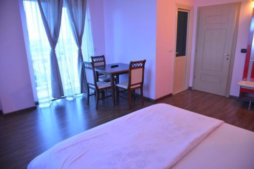 Royal Gaz Hotel