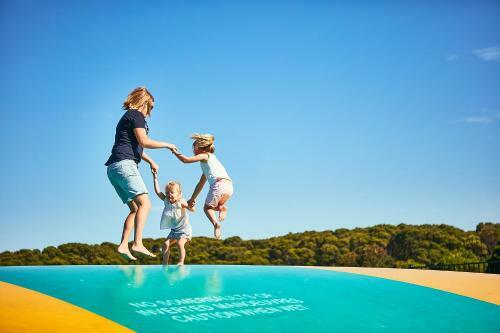 Anglesea Beachfront Family Caravan Park
