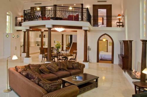 Villa Broken Hill Outback Church Stay