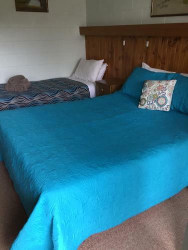 Eden Golf View Motel