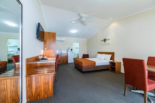 Motel Roma Explorers Inn
