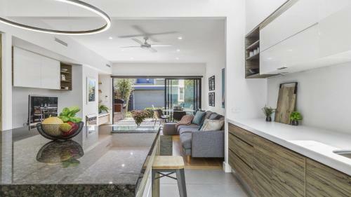 Boutique Stays - Victorian Vogue