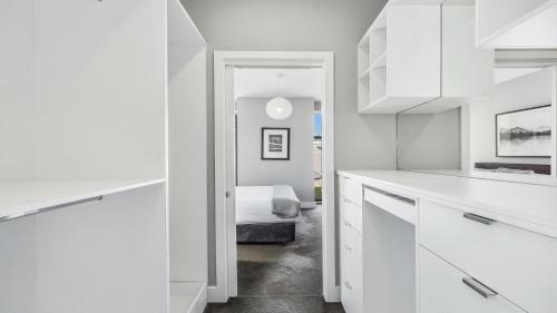 Boutique Stays - Victorian Vogue