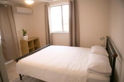Hostal Breakaway Views Lia Place