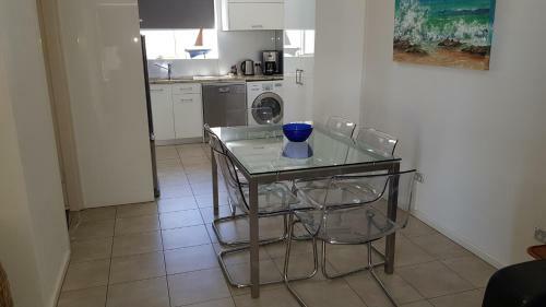 Apartamento Acaill Accommodation Esplanade Living Self Check-in Self Check-out