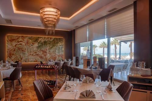 Premium Beach Hotel