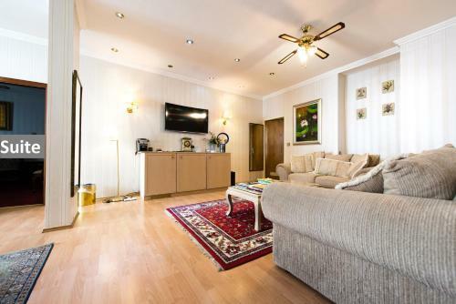 L�wen Hotel