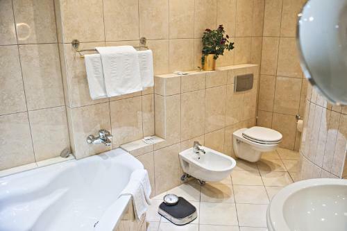 L�wen Hotel