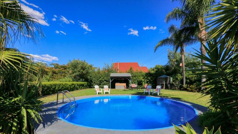 Country Leisure Motor Inn