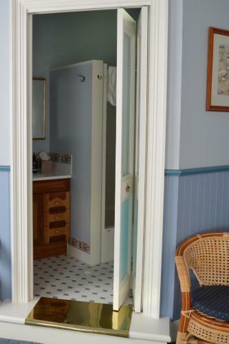 Bed & Breakfast Glen Osborne House