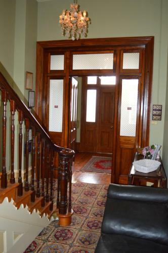 Bed & Breakfast Glen Osborne House