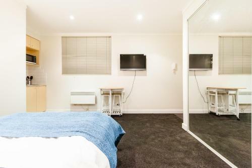 Molly - Beyond A Room Private Apartments