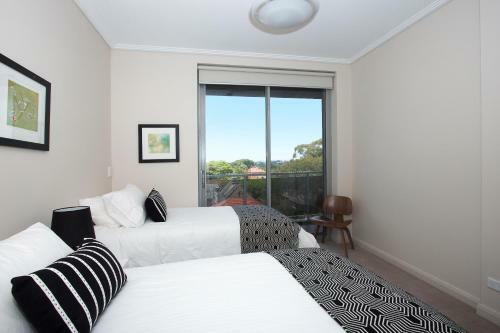 W19s 2br Bondi Junction - Uptown Apartments