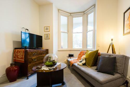 Alia - Beyond A Room Private Apartments