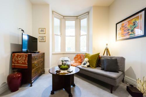 Alia - Beyond A Room Private Apartments