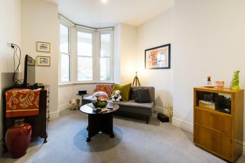 Alia - Beyond A Room Private Apartments