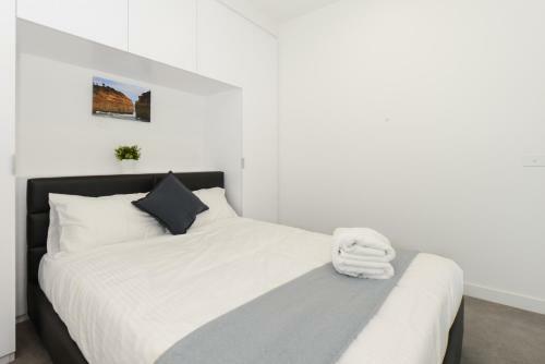Mono Apartments On La Trobe Street