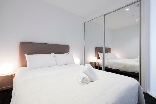 Mono Apartments On La Trobe Street
