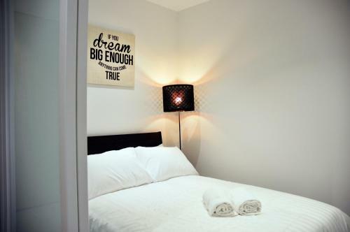Mono Apartments On La Trobe Street