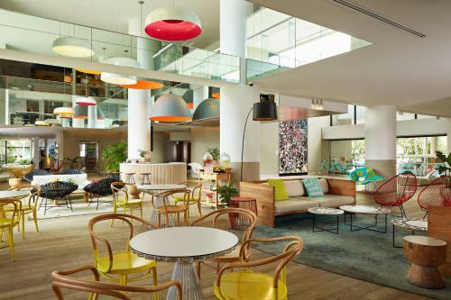 Hotel Qt Gold Coast