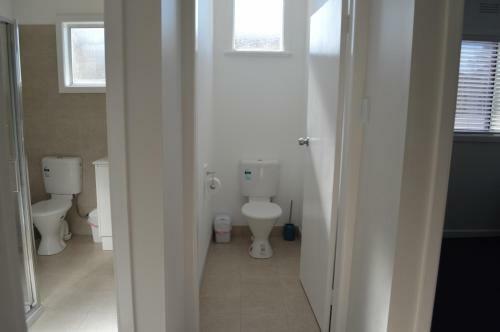Wattle Grove Apartment