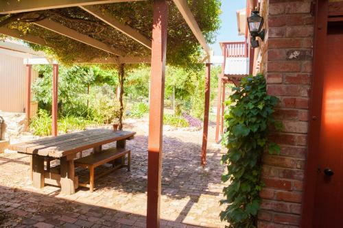 Barossa Barn Bed And Breakfast