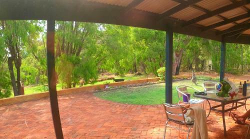 Yallingup Pet Friendly Bush Retreat