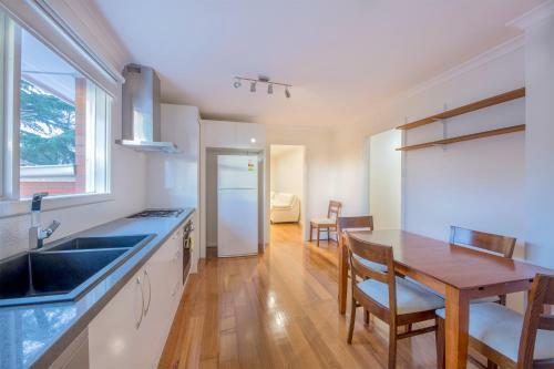 Rent Melbourne