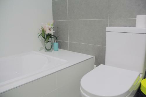 New Oriental Serviced Apartments