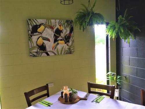 Hotel Cardwell At The Beach